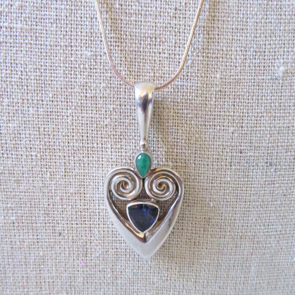 Sajen Sterling Iolite Pendant